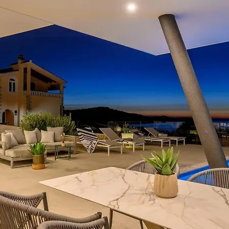 Villa Luxury Seven Seas *